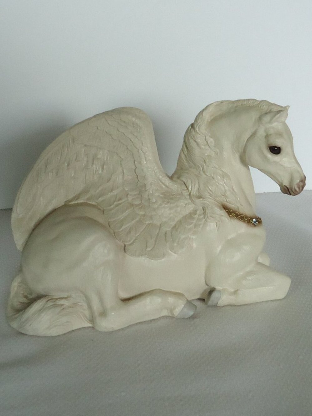 Vintage 1990's  Windstone mother pegasus statue